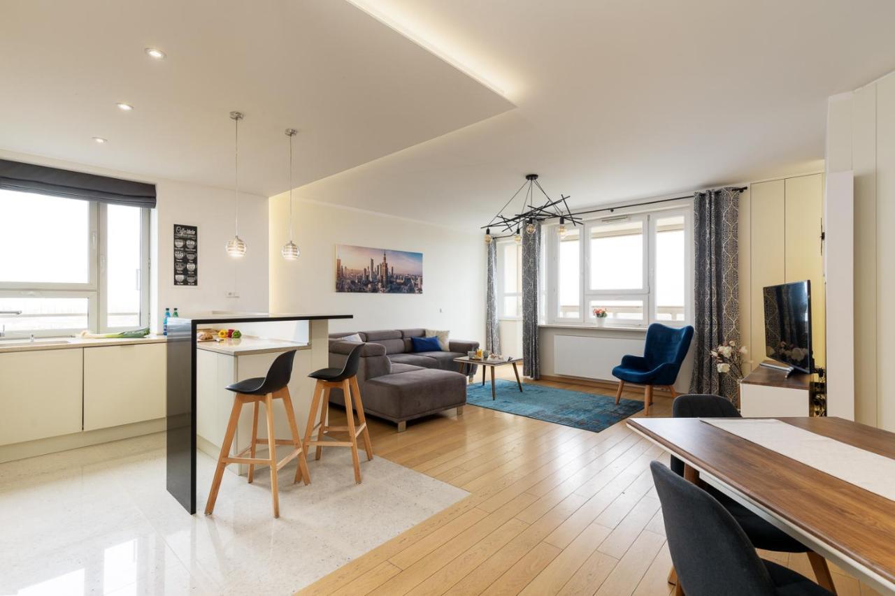 Apartment Slominskiego 5 II With Balcony By Noclegi Renters Warszawa Eksteriør billede