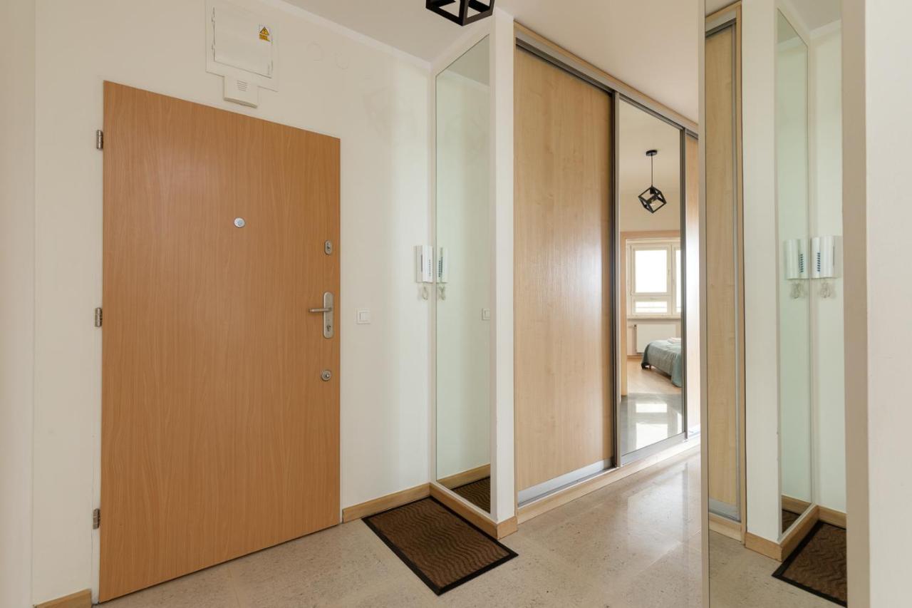 Apartment Slominskiego 5 II With Balcony By Noclegi Renters Warszawa Eksteriør billede