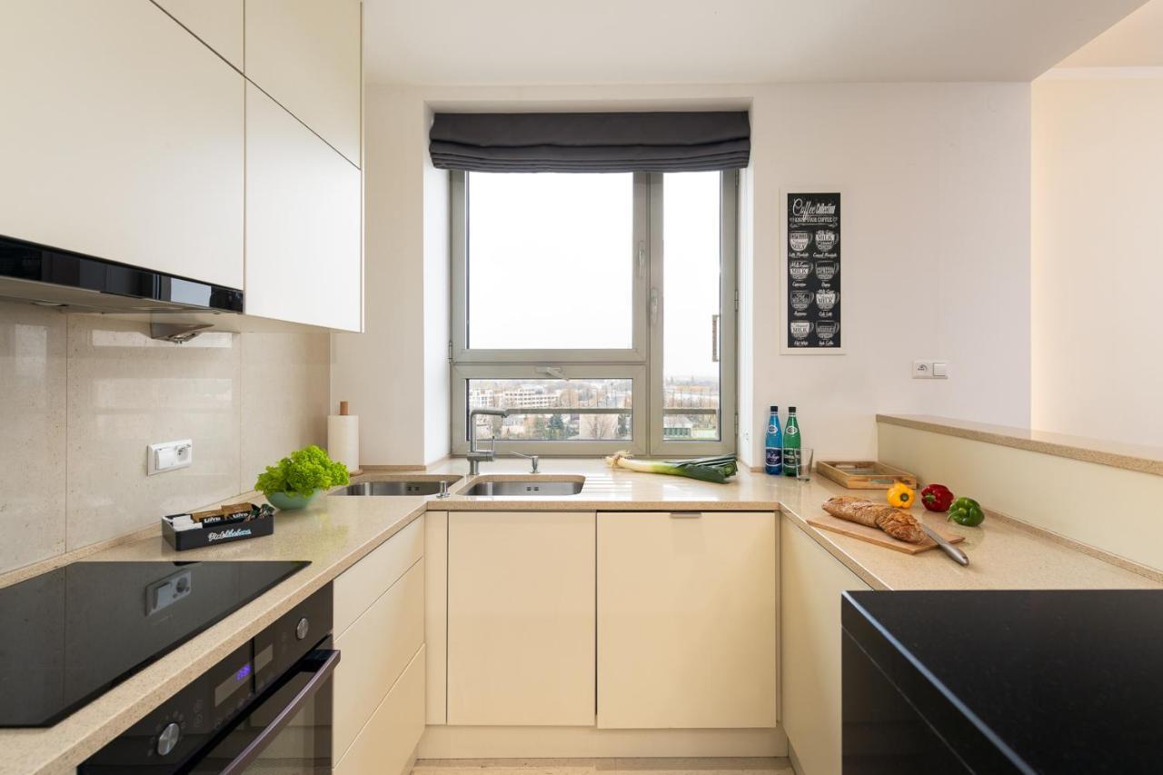 Apartment Slominskiego 5 II With Balcony By Noclegi Renters Warszawa Eksteriør billede